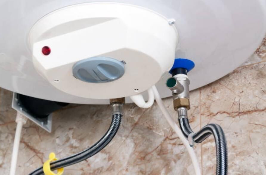 Chi phí sửa bình nóng lạnh phụ thuộc vào yếu tố linh kiện